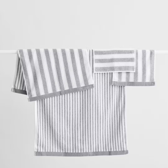 Marimekko 2 raitaa ( stripes) guest towel - Picture 3 of 6
